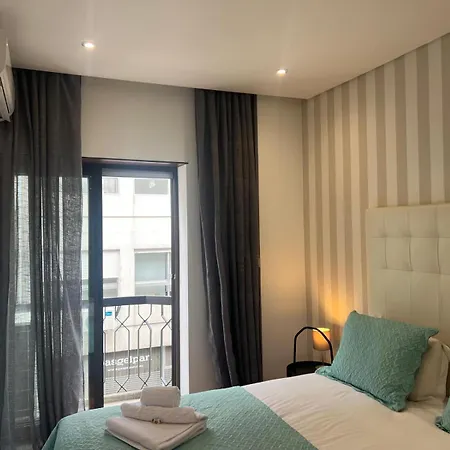 Luxury Apartment *