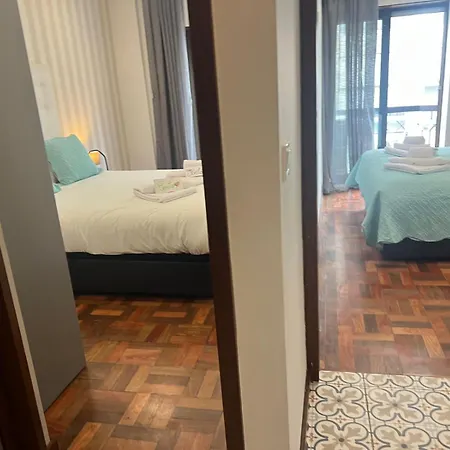 Luxury Apartment *